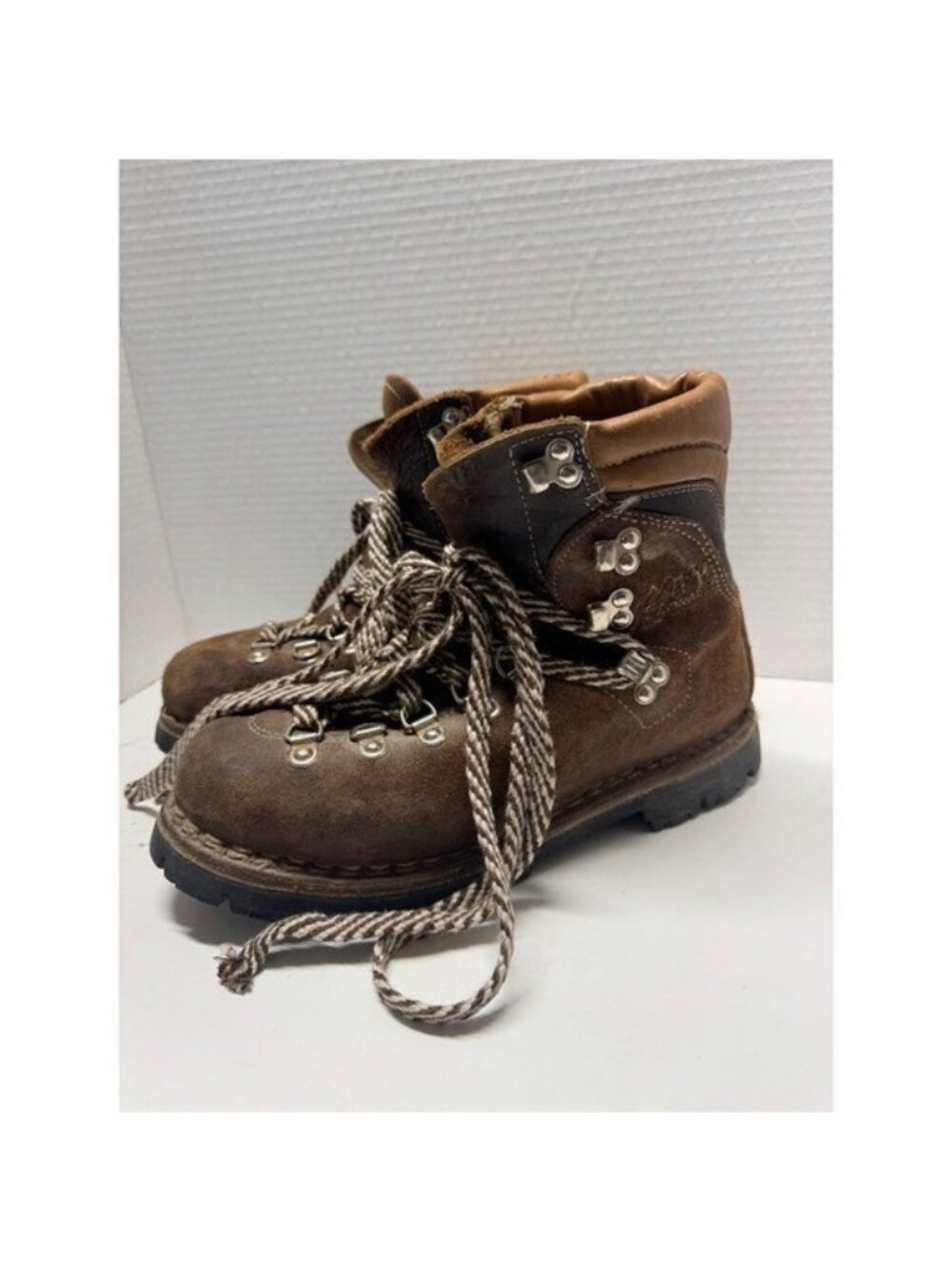 NM Colorado Vintage Brown Suede Leather Hiking Boots Vibram Made in Italy 8M 40